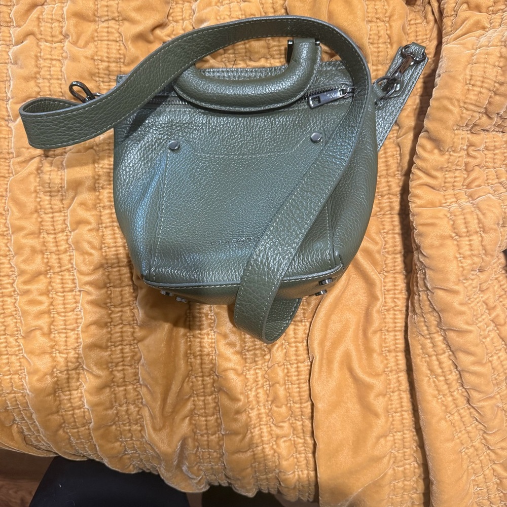 NWOT viola castellani Olive Green Pebbled Leather Crossbody Bag  made in Italy